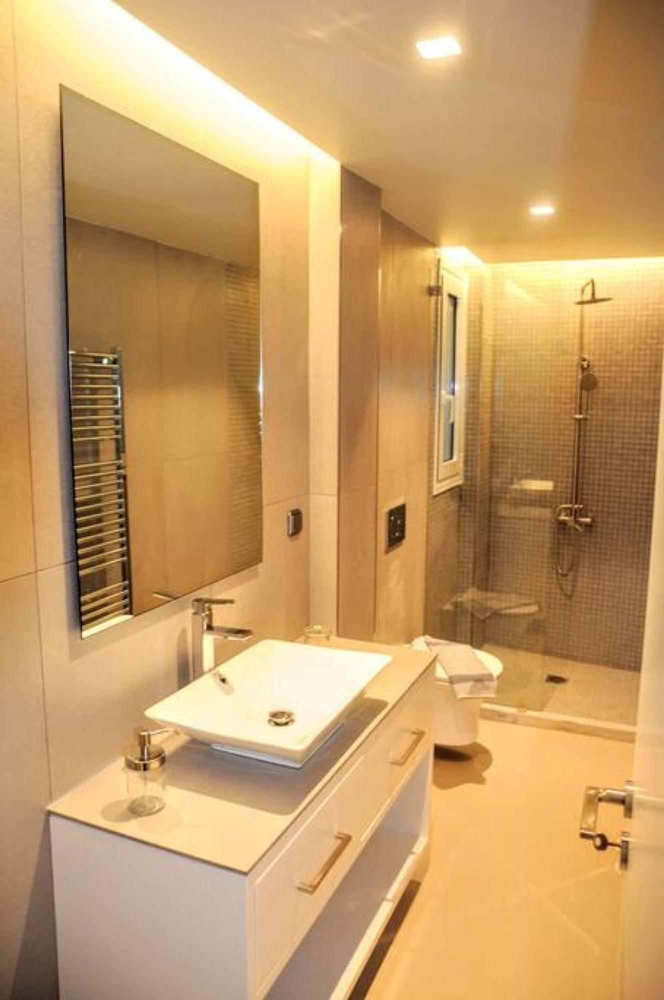 Luxurious Apartment In Acropolis Атина Екстериор снимка