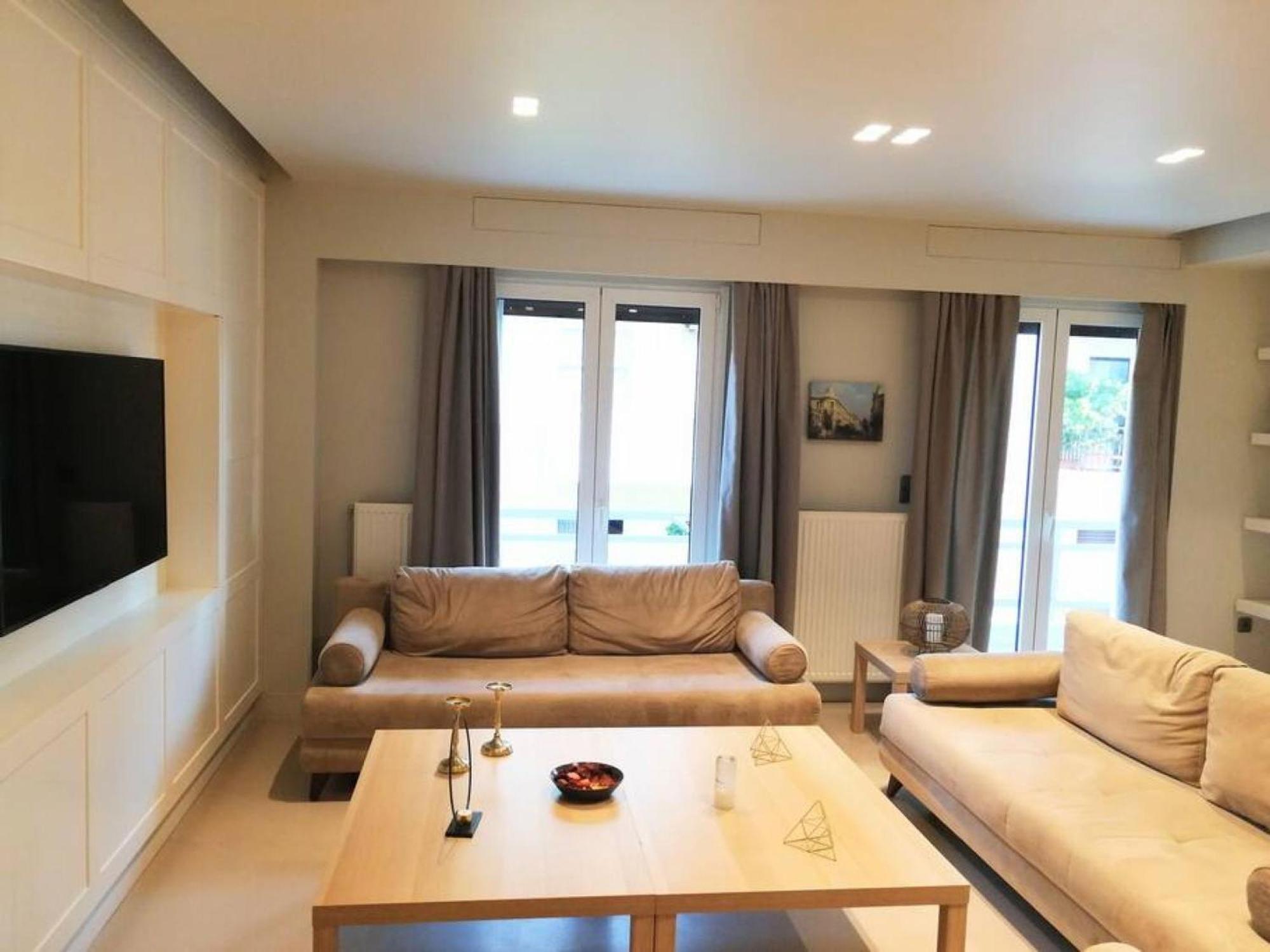 Luxurious Apartment In Acropolis Атина Екстериор снимка
